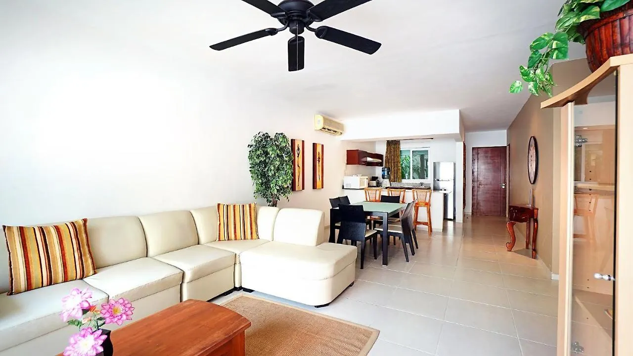 Meridian Downtown Apartments プレヤデルカーメン メキシコ
